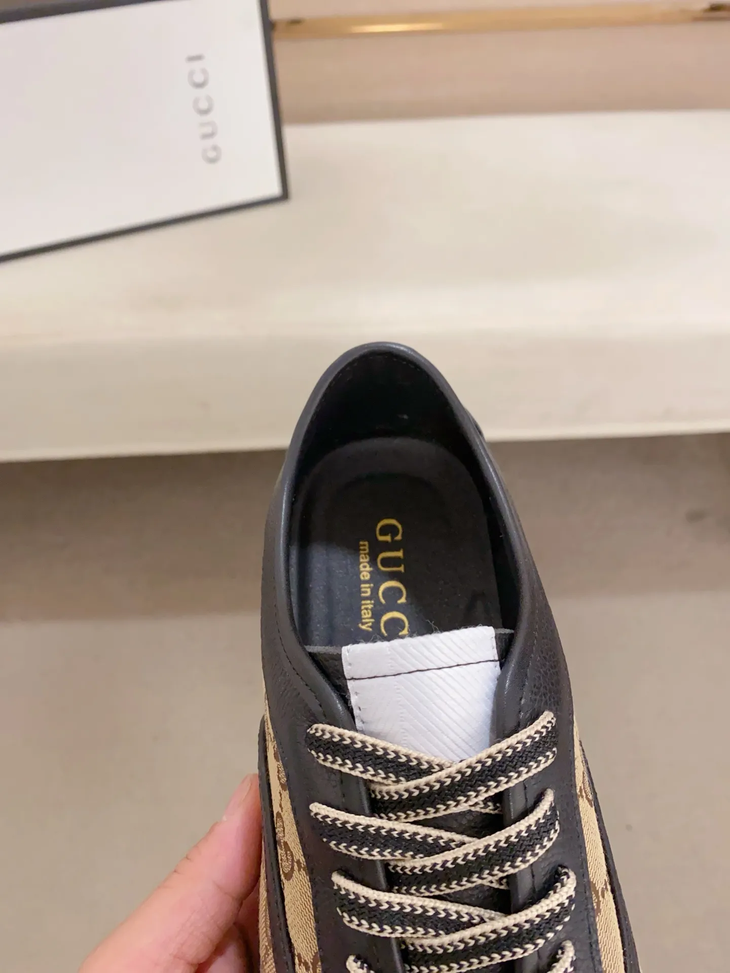 Men's clothing and shoes💰:400💰 (GUCCI) The latest model from the official website 🎁🎁Casual and fashionable men's shoes👟, hot style 💥The version is simple and elegant, exclusive for trendy men. Unique official website latest brand elements 👑Gucci original decoration, fashionable and generous, the fabric is original cowhide ✅sheepskin lining, the official website specifies wear-resistant casual outsole, the classic model is taken in kind at the counter🎬38-44 (45 is not returned or exchanged)
